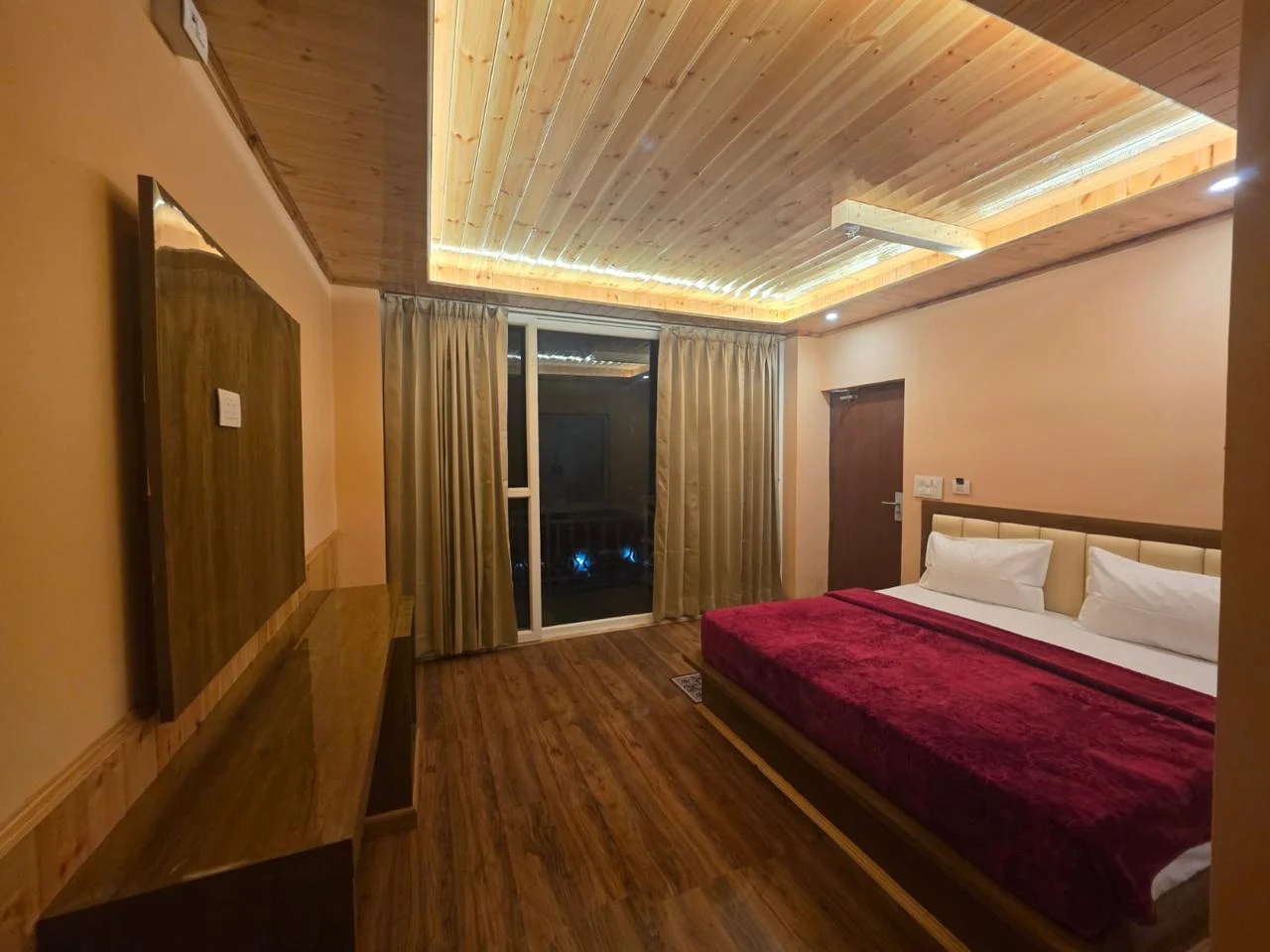 Climate Comfort for Mumbai & City Guests