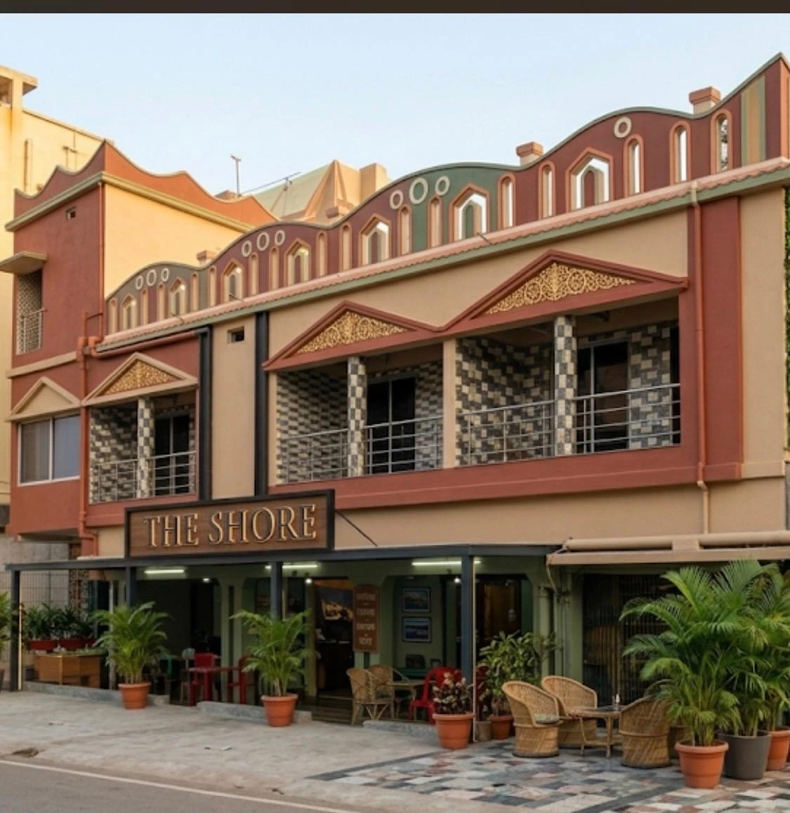Coastal Architecture & Balconies